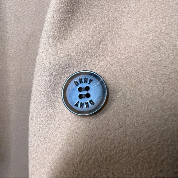 DKNY Women's Walker Wool Camel Coat Size XL - Picture 7 of 11